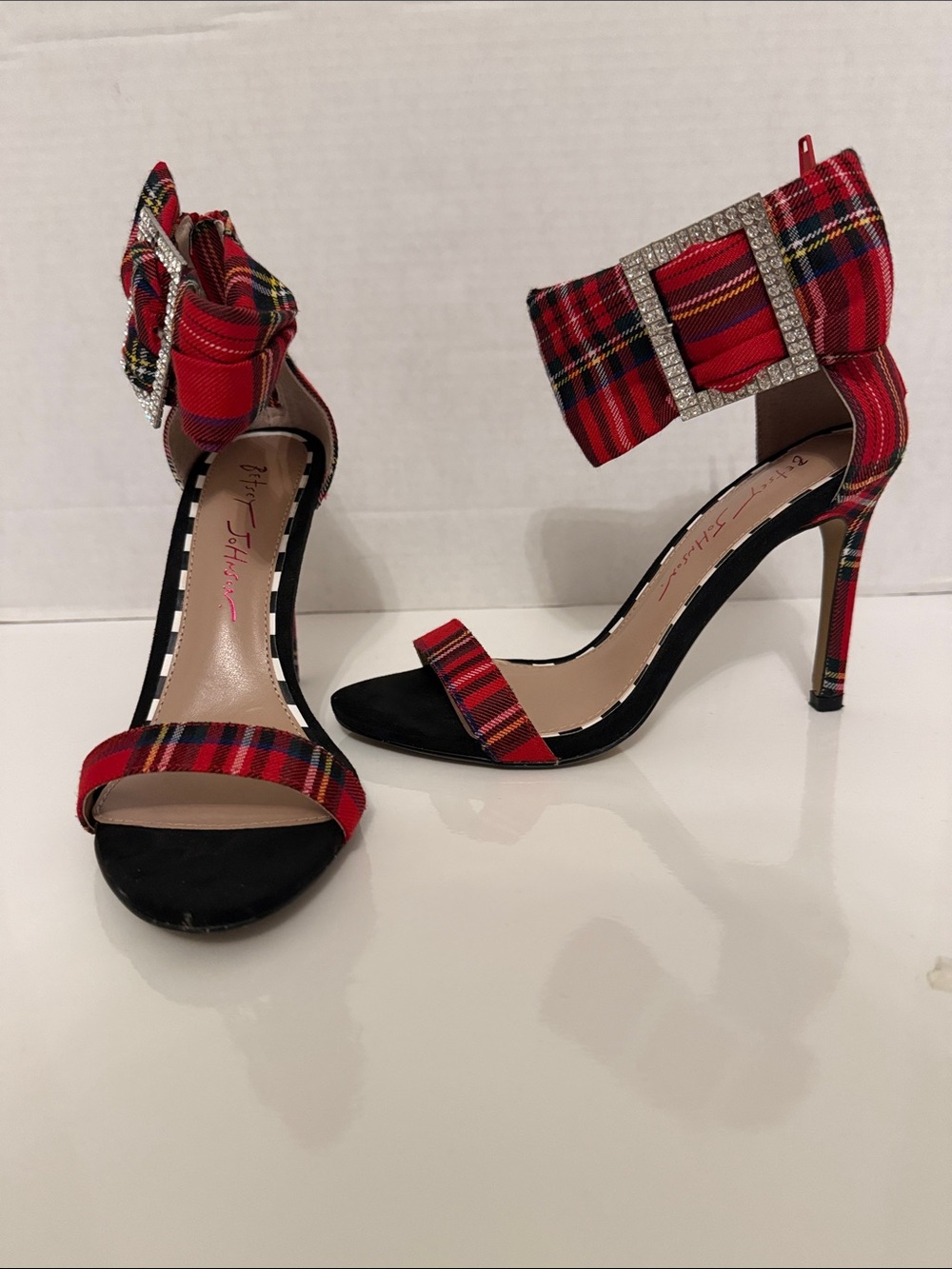 Betsey Johnson Red Plaid Ankle-Strap Stiletto Sandals - Designer 6.5 M